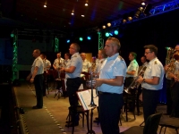 Bild 1 von Luftwaffenmusikkorps begeisterte Zuhörer mit schmissiger Blasmusik