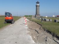 Bild 0 von Verbreiterung der Straße am Hafen bereits im vollen Gange