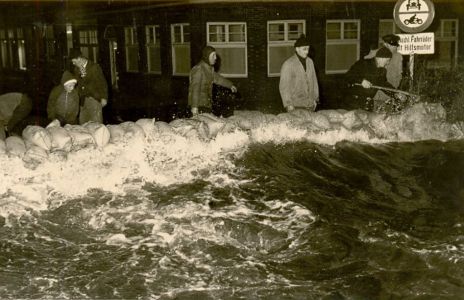 Bild 0 von Gedenken an die schwere Sturmflut vor 60 Jahren
