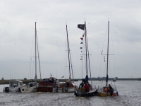 Bild 0 von Fünfzehn Boote und ein Wohnmobil gingen zum Absegeln nach Greetsiel