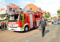 Bild 8 von Feuerwehr hat ihre neue Drehleiter eingeweiht