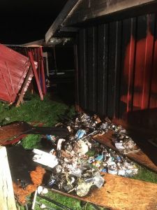 Bild 0 von Feuerschein an der Surfschule am Hafen