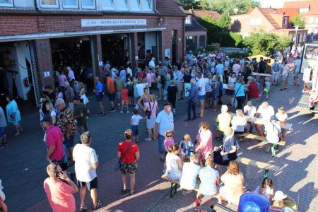 Bild 0 von Viele Gäste kamen zum „Abend bei der Feuerwehr“