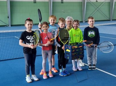 Bild 0 von Tennis-Schnuppertraining für Juister Schüler