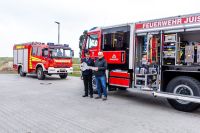 Bild 0 von Neues Fahrzeug der Feuerwehr Juist in Dienst gestellt