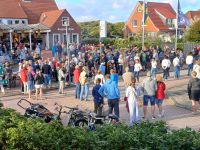 Bild 1 von Viele Teilnehmer kamen am Montagabend zum Fest im Loog