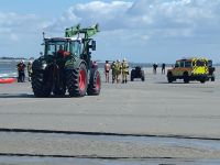 Bild 0 von Feuerwehr und weitere Helfer erneut am Strand gefordert