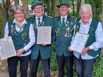 Bild 0 von Ehrenmitgliedschaft und hohe Ehrungen beim Juister Schützenverein